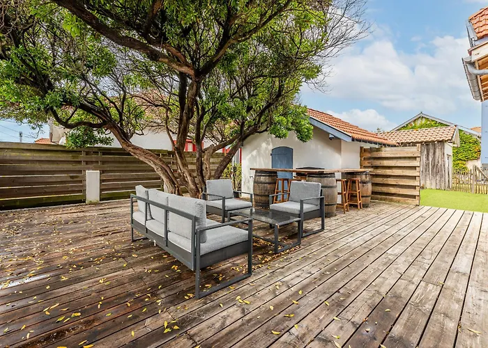 Maison Avec Jardin Clos, Proche Ocean Et Centre, Wifi, 7 Pers, Clim, Plancha, Non-fumeur - Fr-1-521-101